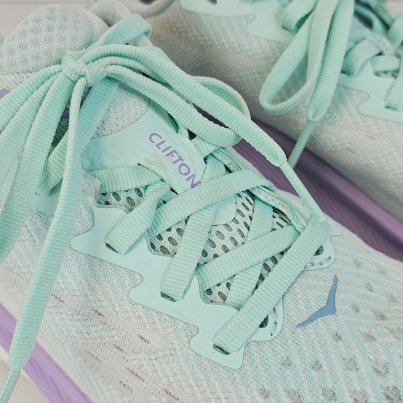 Womens 8.5 US Running Shoe Pastel Blue Purple Mesh Breathable Nonslip Comfort - Picture 2 of 16